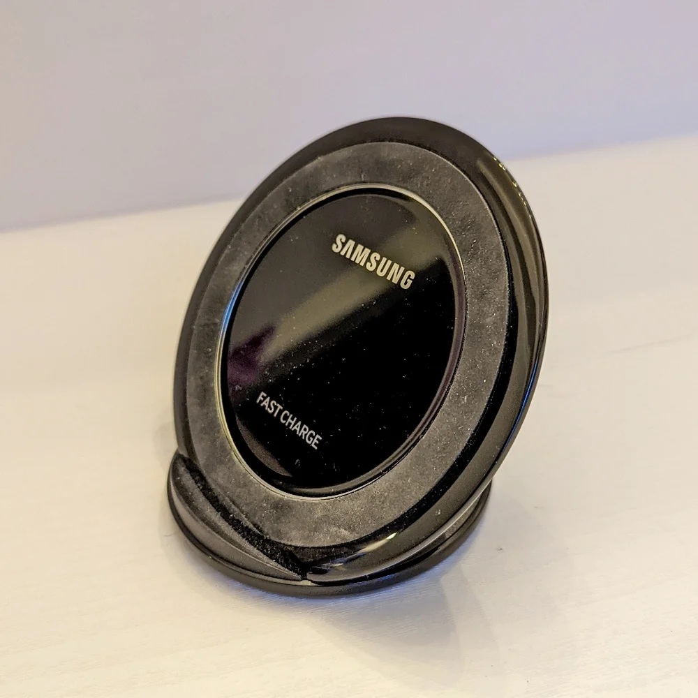 Samsung Wireless Fast Charge Charger EP-NG930